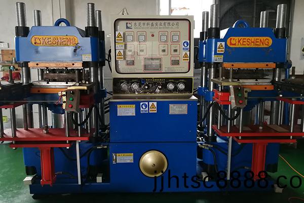 硅膠設(shè)備(bei)